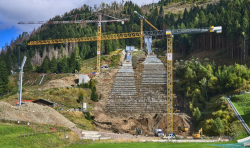 Liebherr buduje skocznie narciarskie