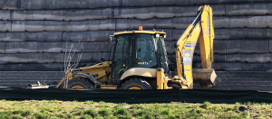Komatsu także wstrzymuje produkcję