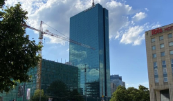 Zniknie kultowy wieżowiec Intraco