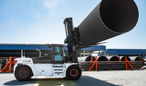 Bobcat wprowadza największe spalinowe w&oacute;zki widłowe