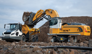 Dwa bezemisyjne koparkowe giganty Liebherr