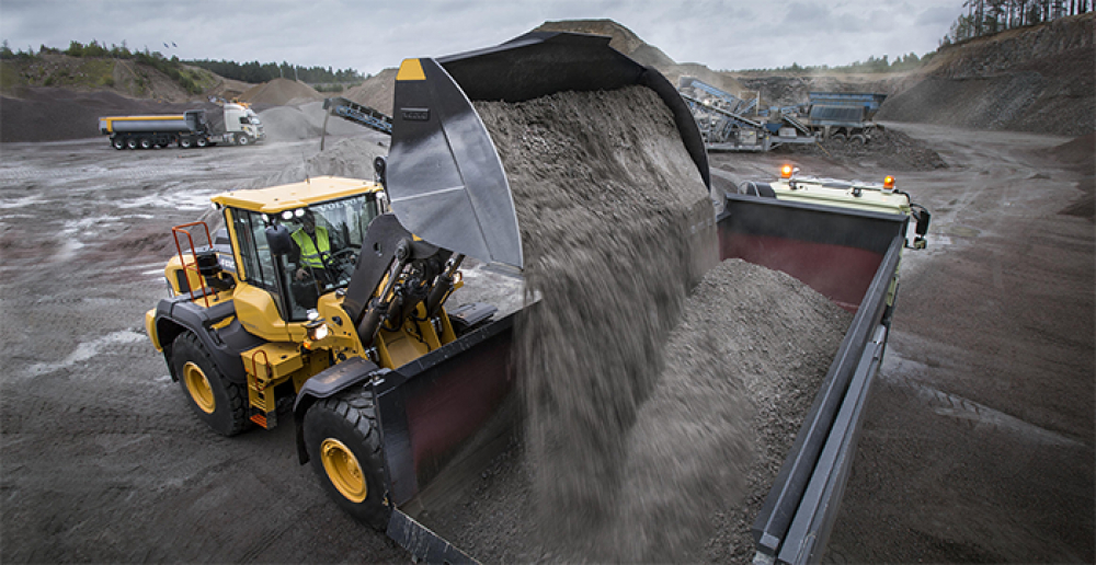 Ładowarki Volvo wyręczają operatorów