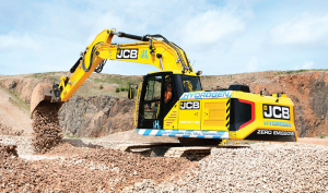 JCB konsekwentnie stawia na ciężkie maszyny