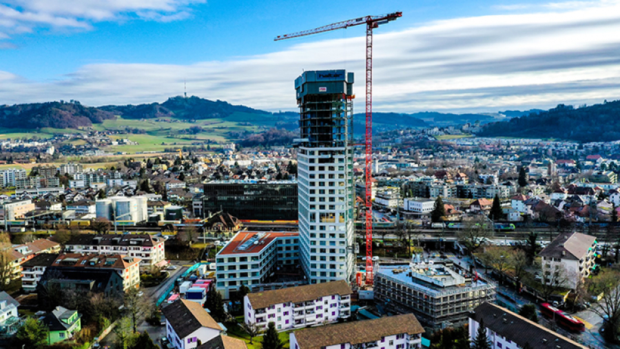 Trzy żurawie WOLFF na BäreTower w Bernie